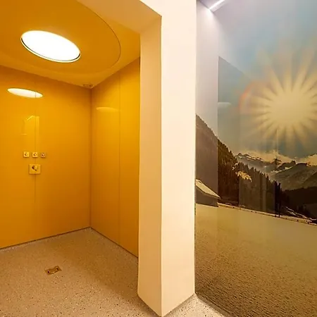 מלון Zur Sonne 3*