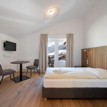 Zur Sonne 노이스티프트임스튀바이탈